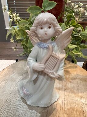 Russ Porcelain Angel Figurine with Harp - Pastel Accents Item #15271